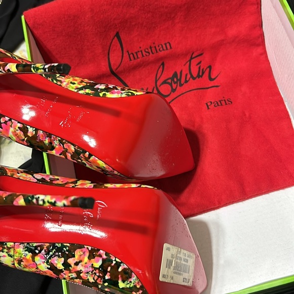 Christian Louboutin red bottoms 38/5 that’s So Kate - Picture 6 of 7